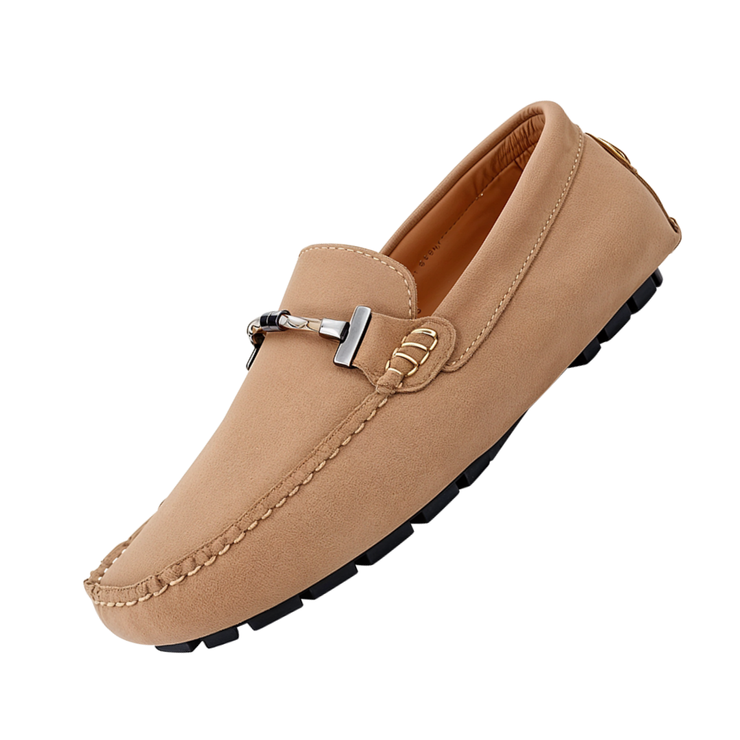 Breathable slip-on shoes without laces
