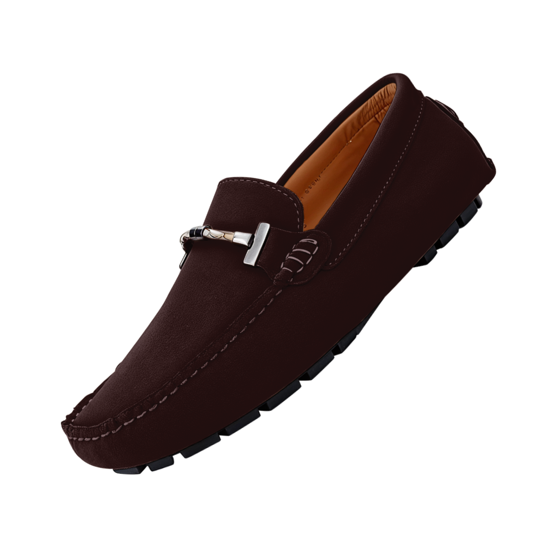 Breathable slip-on shoes without laces