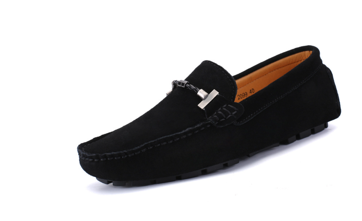 Breathable slip-on shoes without laces